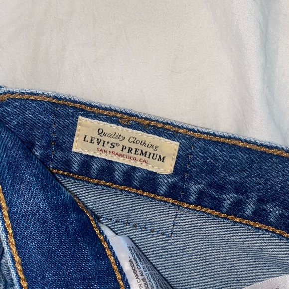 levi’s 501 - Picture 2 of 3